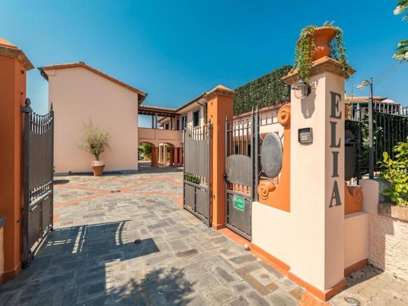Hotel La Pietra image