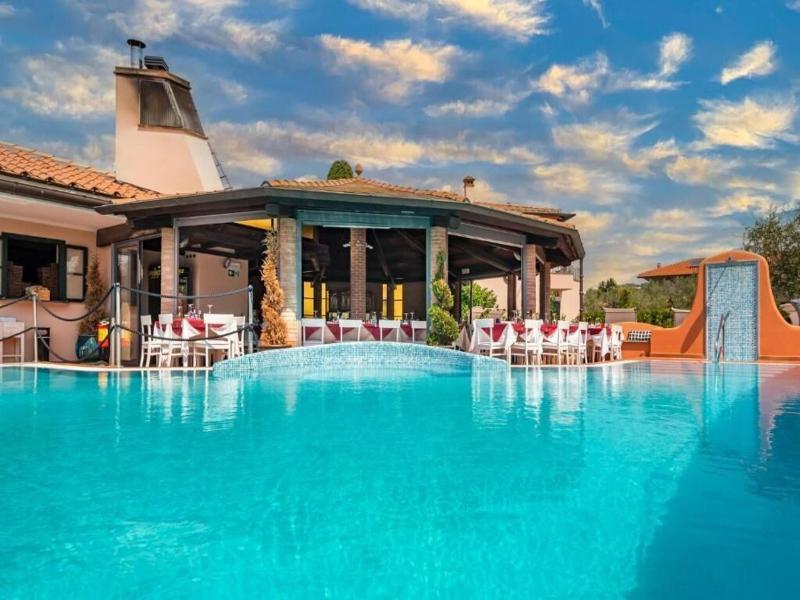 Hotel La Pietra image