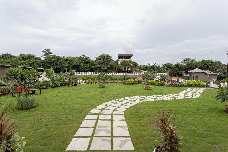 Stone Wood Hotel Amboli image