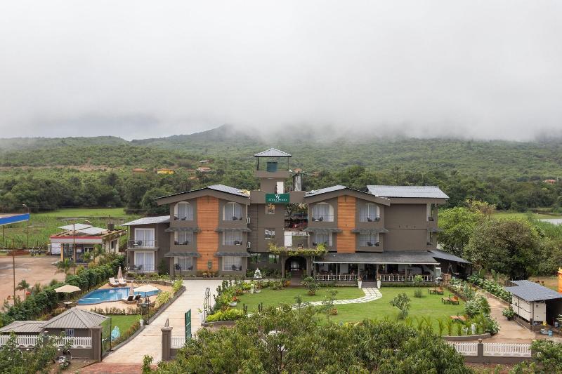 Stone Wood Hotel Amboli image 8