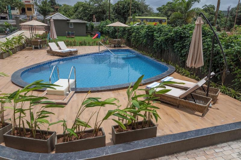 Stone Wood Hotel Amboli image