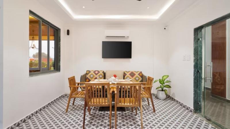 Stone Wood Hotel Amboli image