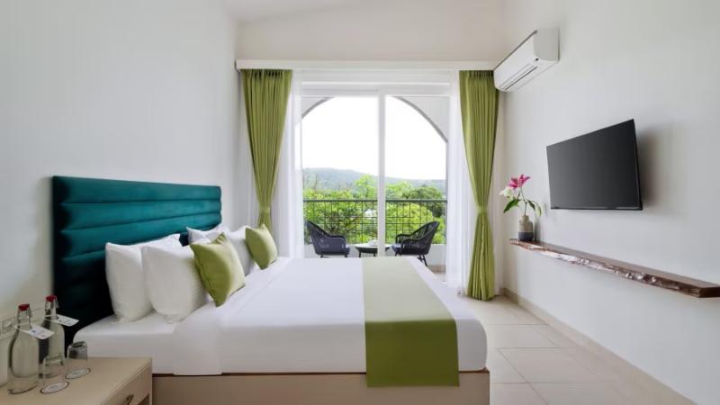 Stone Wood Hotel Amboli image