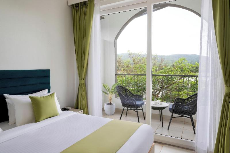 Stone Wood Hotel Amboli image