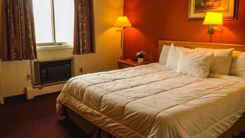 Rodeway Inn Manchester I-90 image