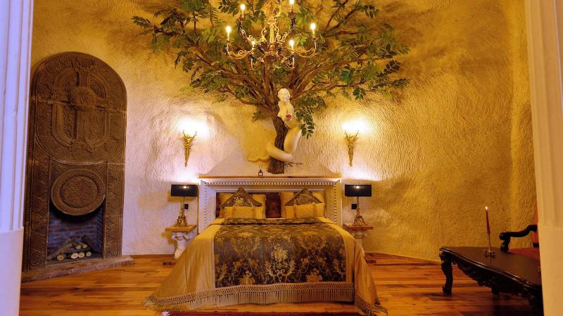 Sacred Mansion
