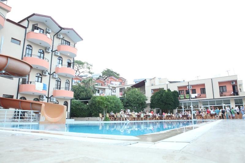 Akasia Resort Hotel 4