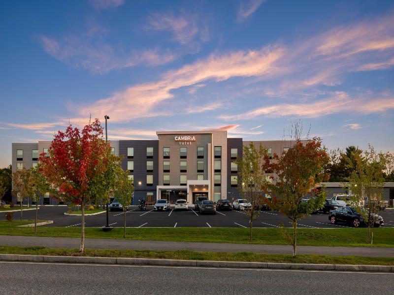 Cambria Hotel & Suites Plymouth image