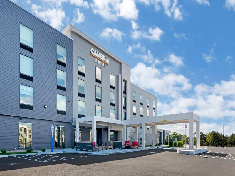 Cambria Hotel & Suites Plymouth image