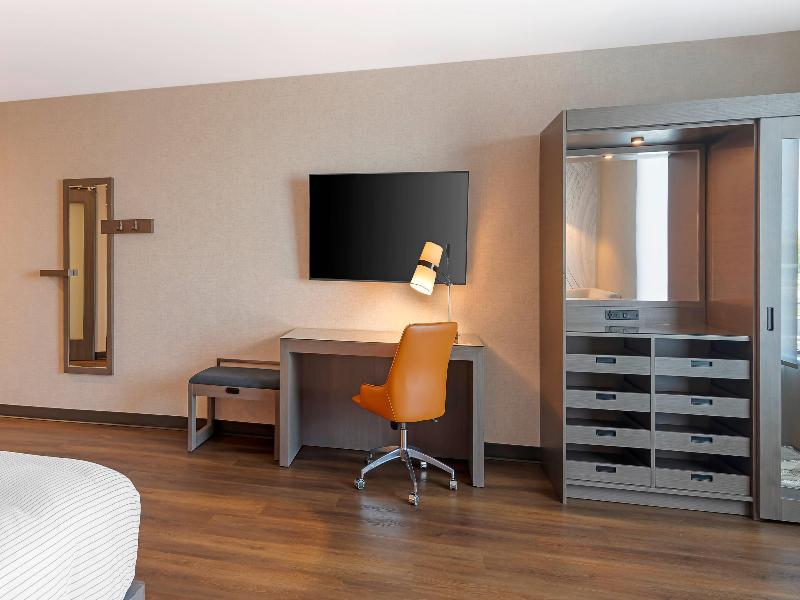 Cambria Hotel & Suites Plymouth image