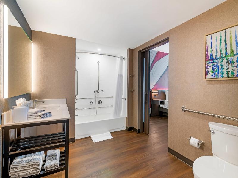 Cambria Hotel & Suites Plymouth image