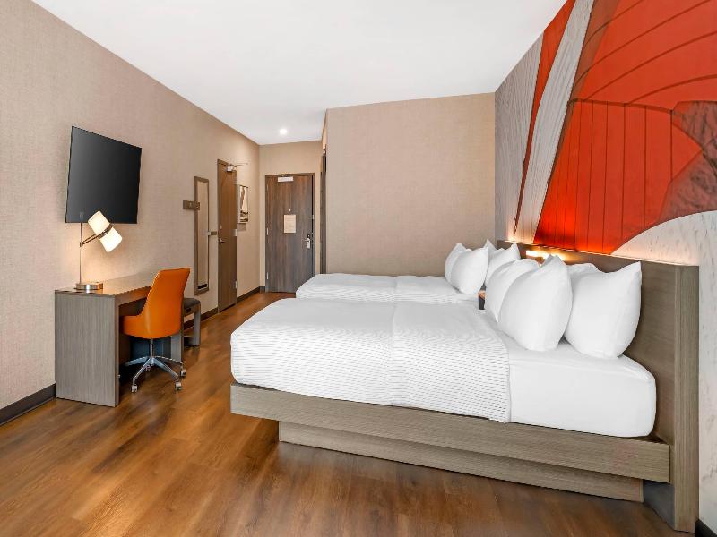 Cambria Hotel & Suites Plymouth image
