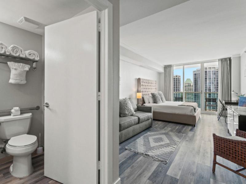 Arya Hotel and Suites Coconut Grove image