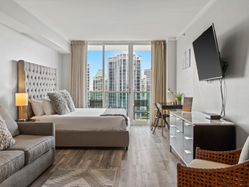 Arya Hotel and Suites Coconut Grove image