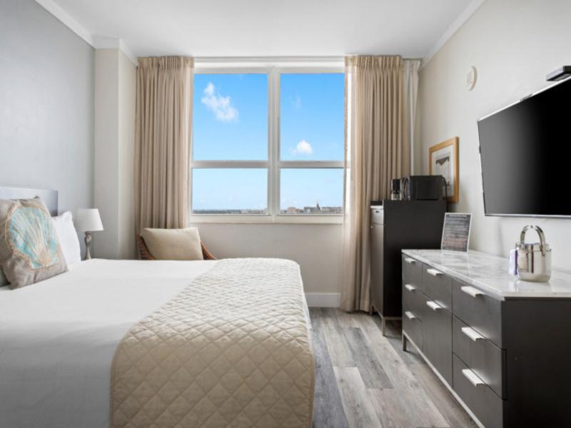 Arya Hotel and Suites Coconut Grove image