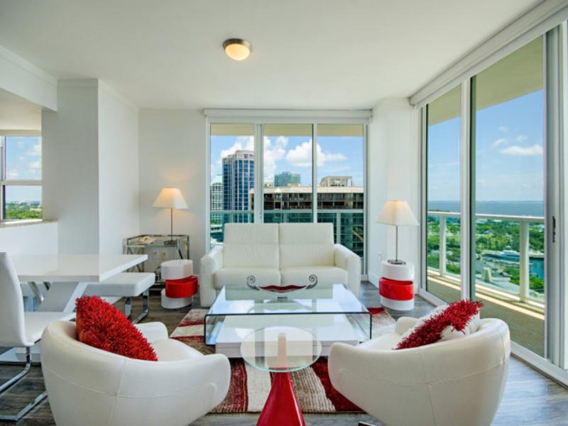 Arya Hotel and Suites Coconut Grove image