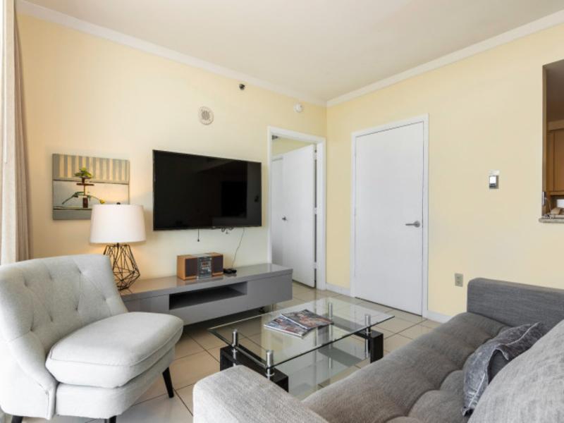 Arya Hotel and Suites Coconut Grove image