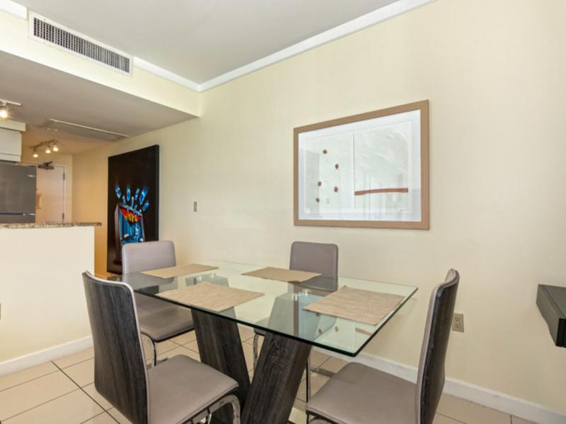 Arya Hotel and Suites Coconut Grove image