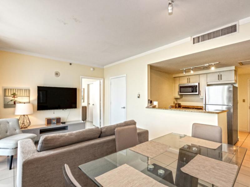 Arya Hotel and Suites Coconut Grove image