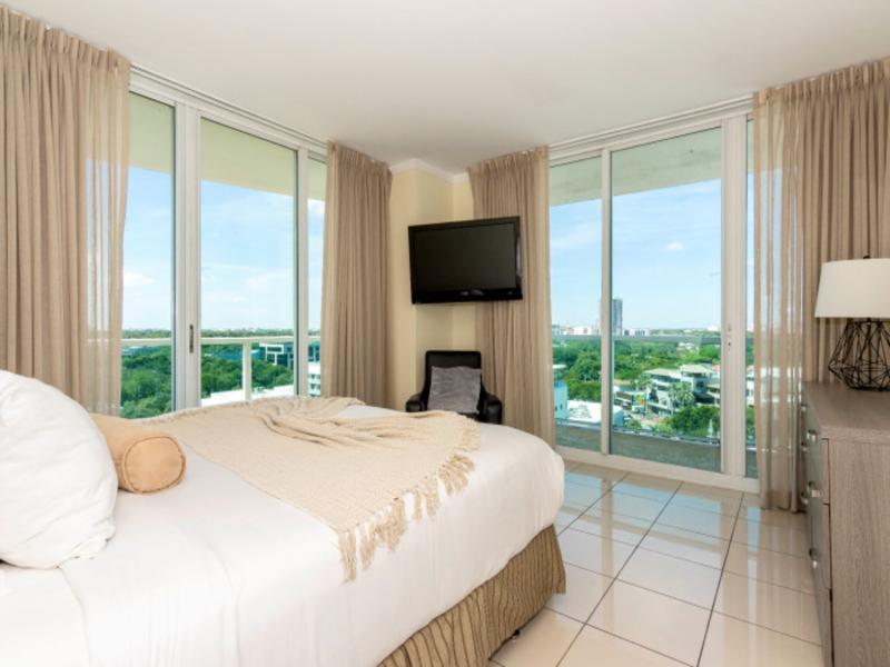 Arya Hotel and Suites Coconut Grove image