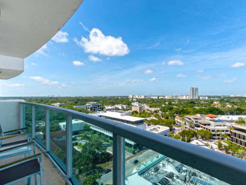 Arya Hotel and Suites Coconut Grove image