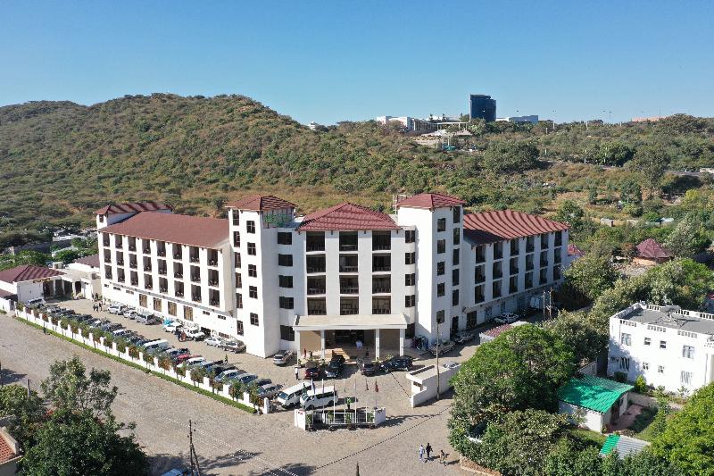 Haile Resort Adama image