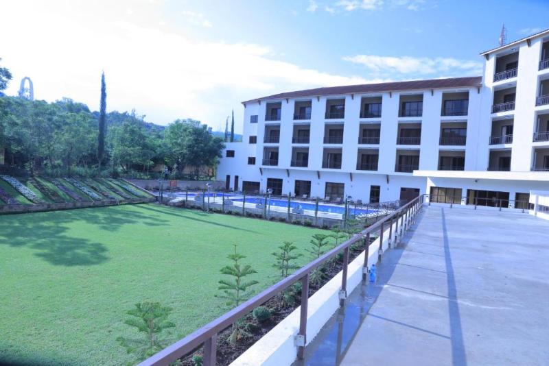 Haile Resort Adama image