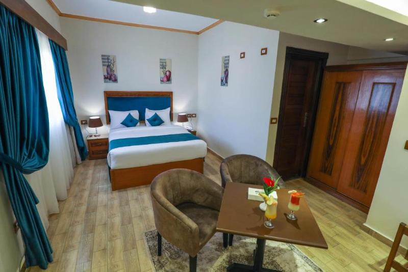 The Palm Hotel image