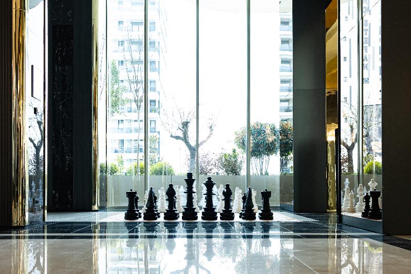 Lobby & Reception