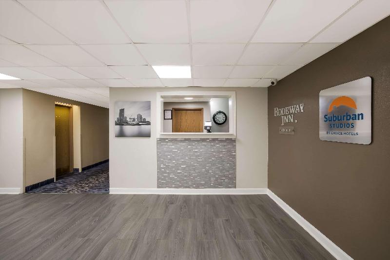 Suburban Studios Milwaukee Airport image