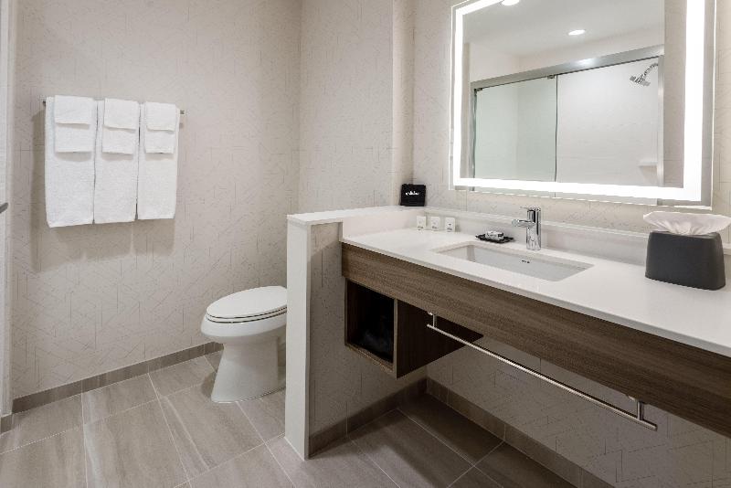 Holiday Inn Express and Suites Benson image