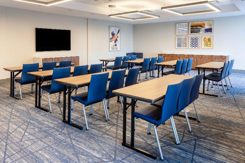Holiday Inn Express and Suites Benson image