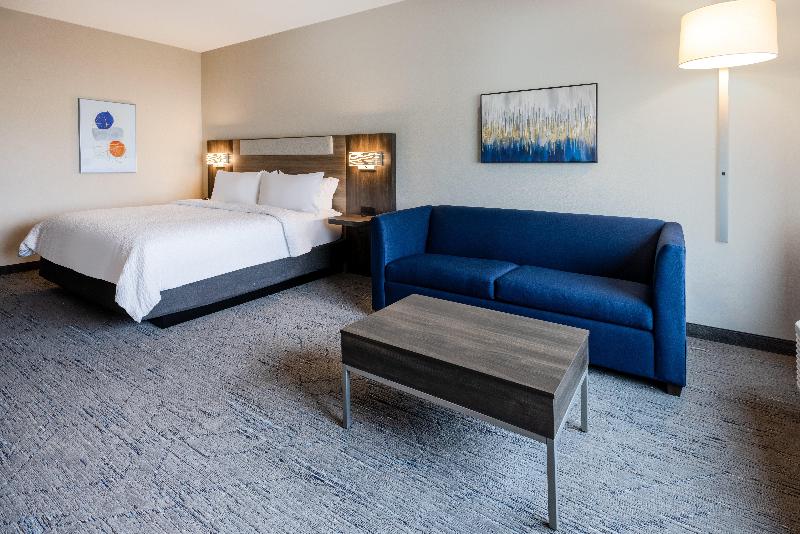 Holiday Inn Express and Suites Benson image