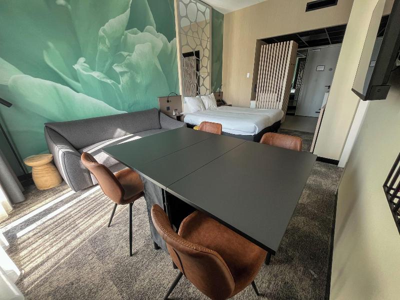 Otium Hotel image