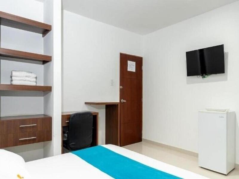 Hotel Aguamarina image