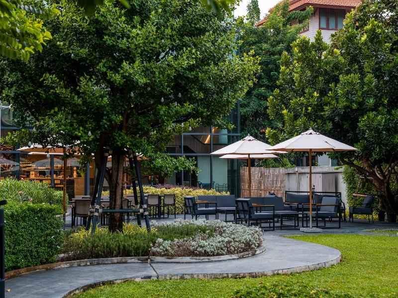 We Hotel Riverfront image