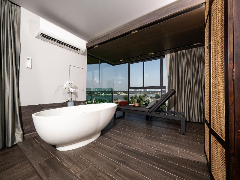 We Hotel Riverfront image