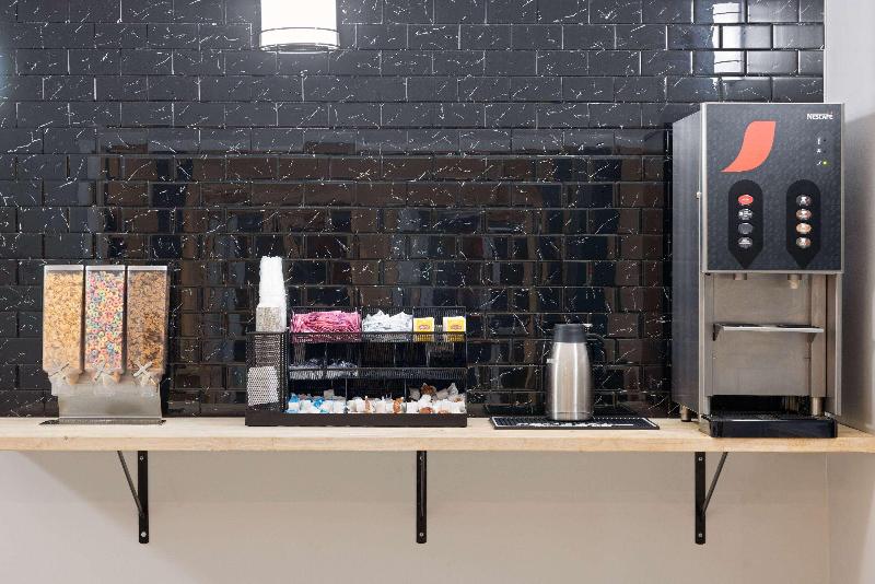 The Vibes Hotel Trademark Collection By Wyndham image