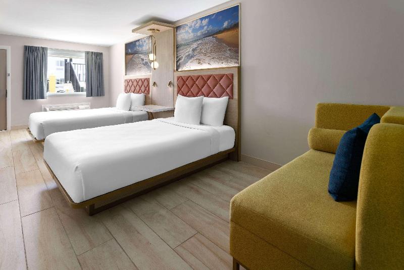 The Vibes Hotel Trademark Collection By Wyndham image