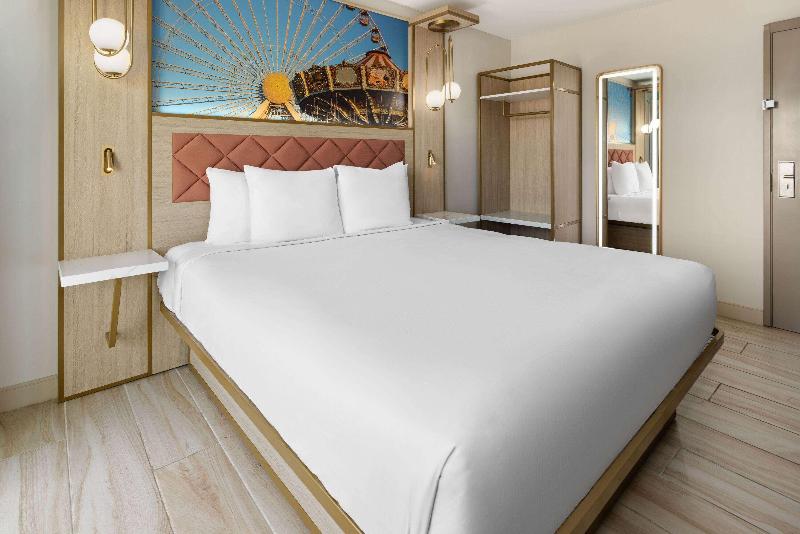 The Vibes Hotel Trademark Collection By Wyndham image