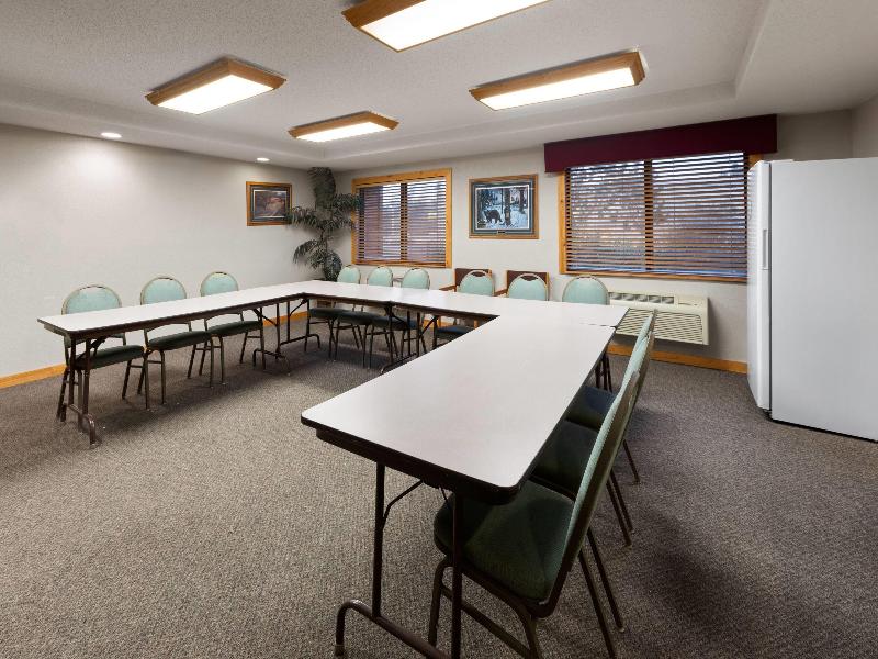 Shell Lake Lodge A Travelodge By Wyndham image