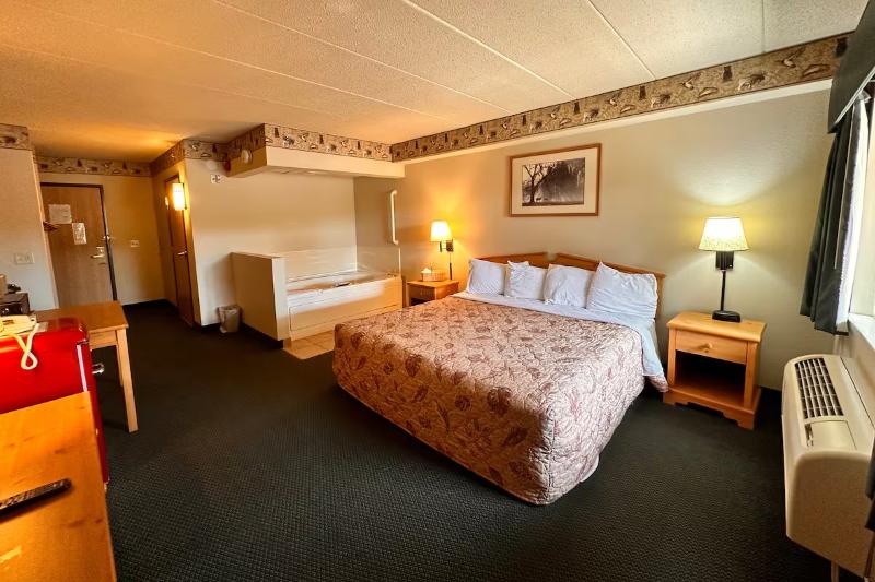 Shell Lake Lodge A Travelodge By Wyndham image