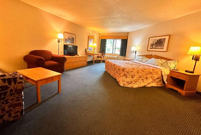 Shell Lake Lodge A Travelodge By Wyndham image
