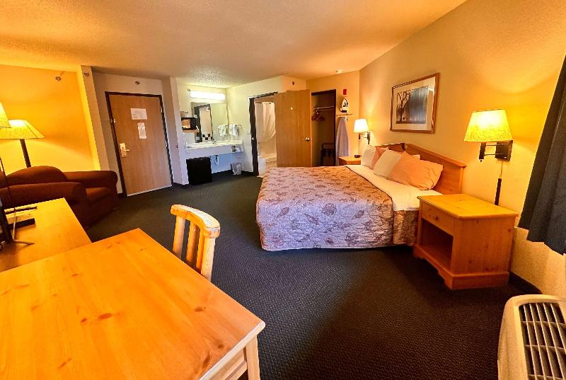 Shell Lake Lodge A Travelodge By Wyndham image