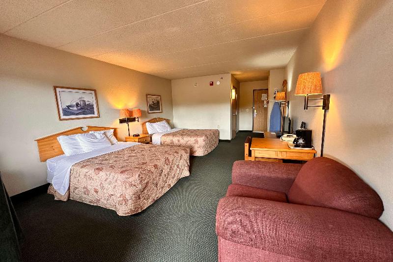 Shell Lake Lodge A Travelodge By Wyndham image