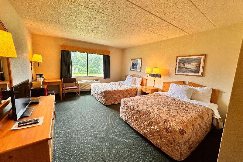 Shell Lake Lodge A Travelodge By Wyndham image