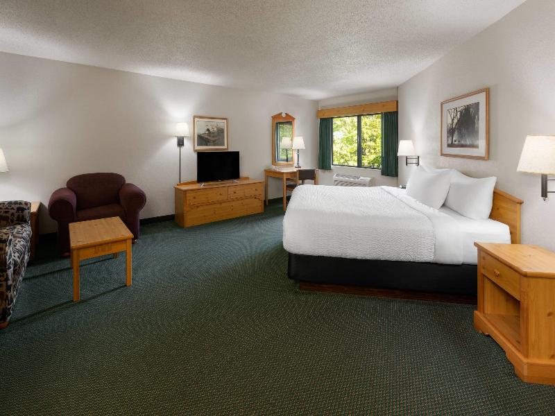 Shell Lake Lodge A Travelodge By Wyndham image