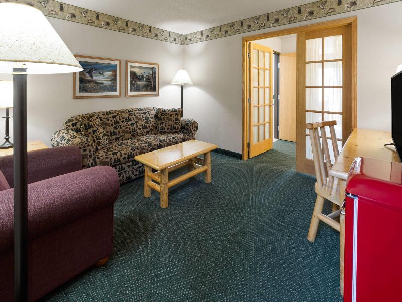 Shell Lake Lodge A Travelodge By Wyndham image