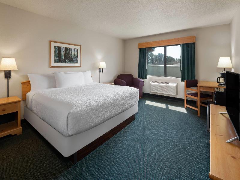 Shell Lake Lodge A Travelodge By Wyndham image