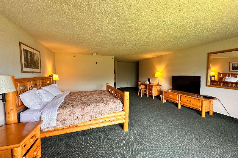 Shell Lake Lodge A Travelodge By Wyndham image